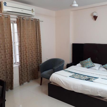 Seaqueen Residency Chennai Exterior foto