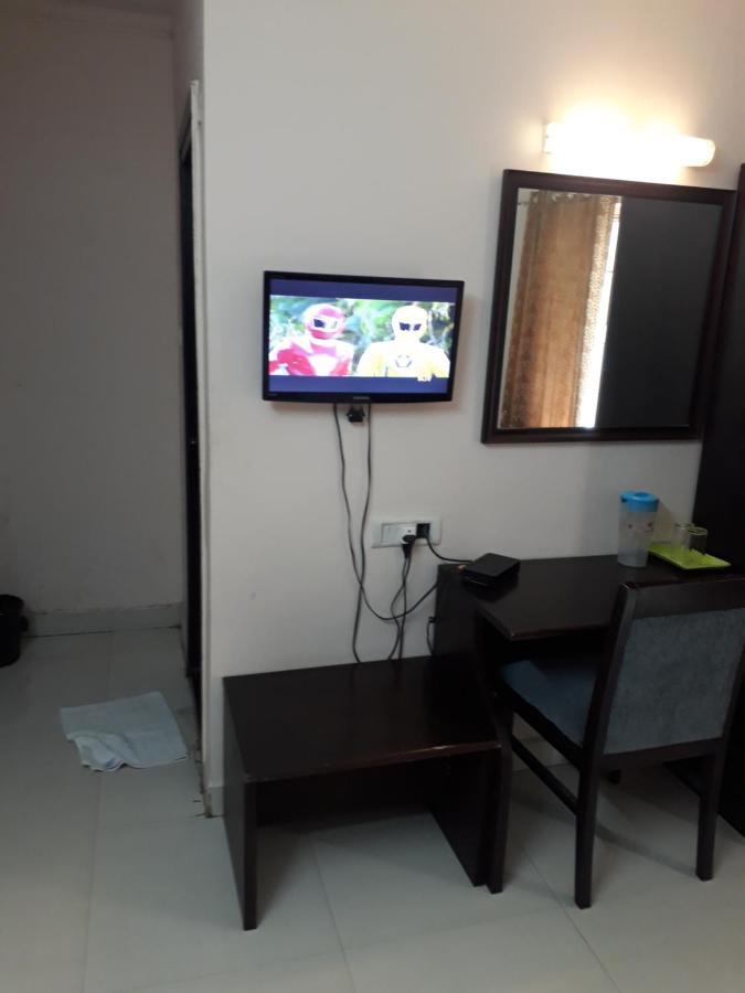 Seaqueen Residency Chennai Exterior foto